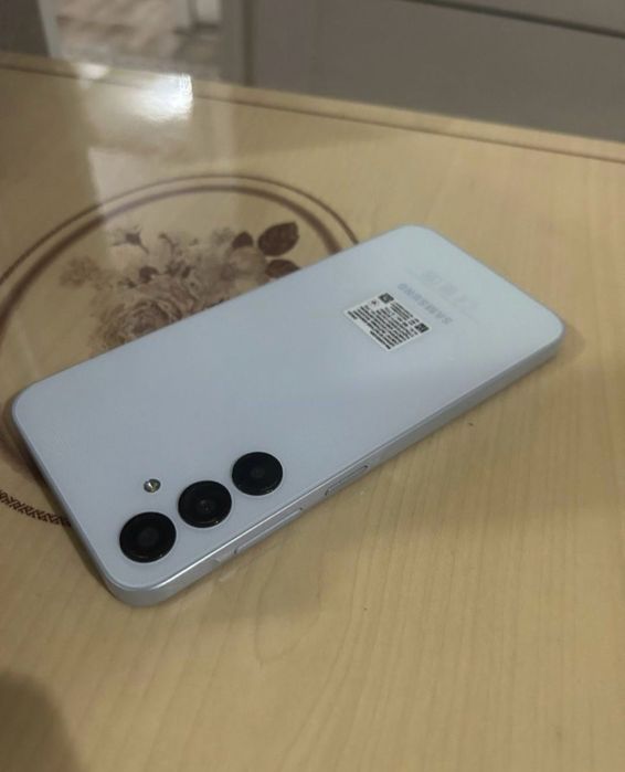 Samsung A25 8/256гб как новый