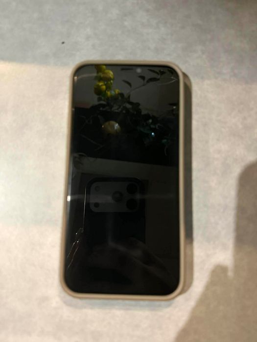 iPhone 12 Pro 256GB МНОГО ЗАПАЗЕН + кейсове