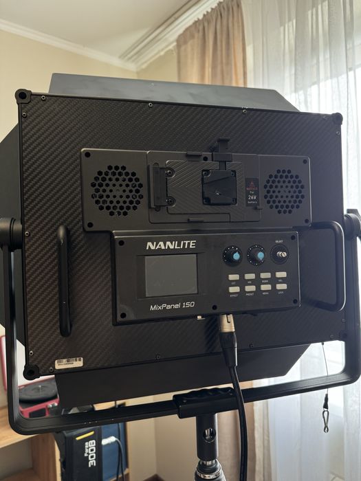 Продаю свет Nanlite Mixpanel 150 RGB