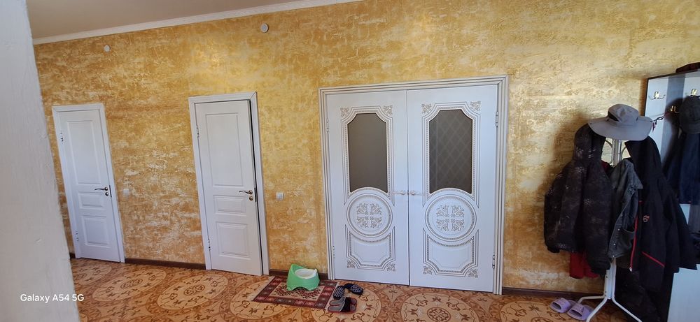 Үй сатылады үлкен жаңа