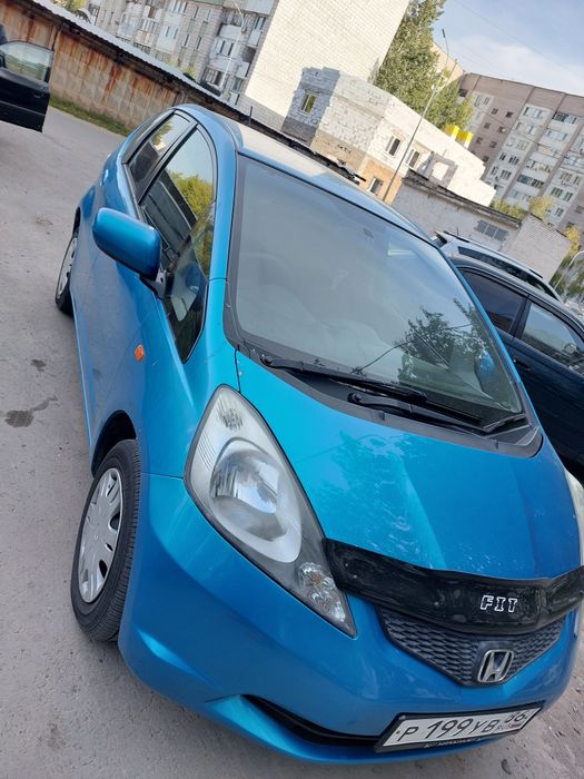 Продам Хонду фит