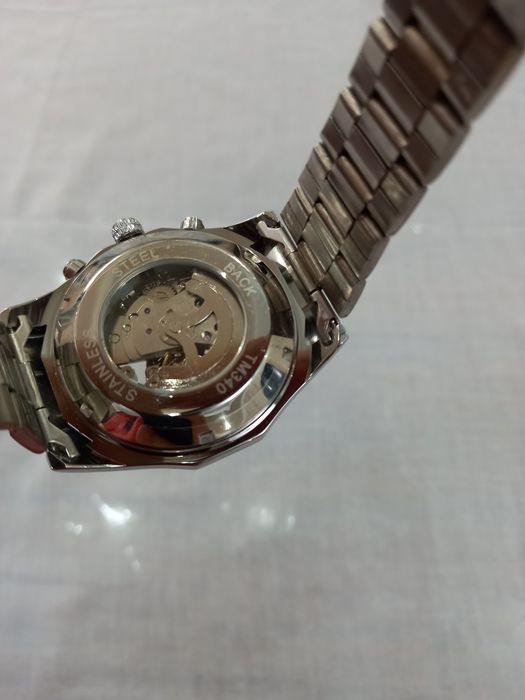 Erkaklar qo'l soati orginal Srochna