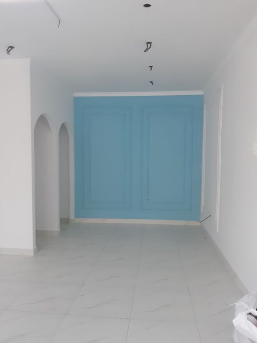 Фаргона шахар кийим бозори магазин сотилади