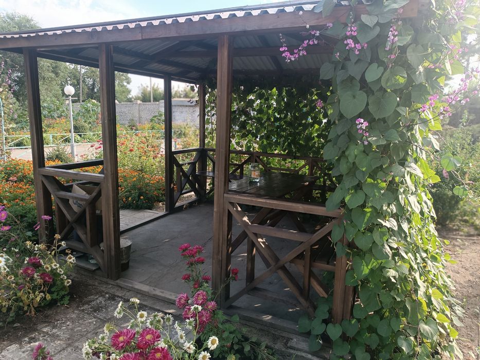 Беседка шести-возьмигранные