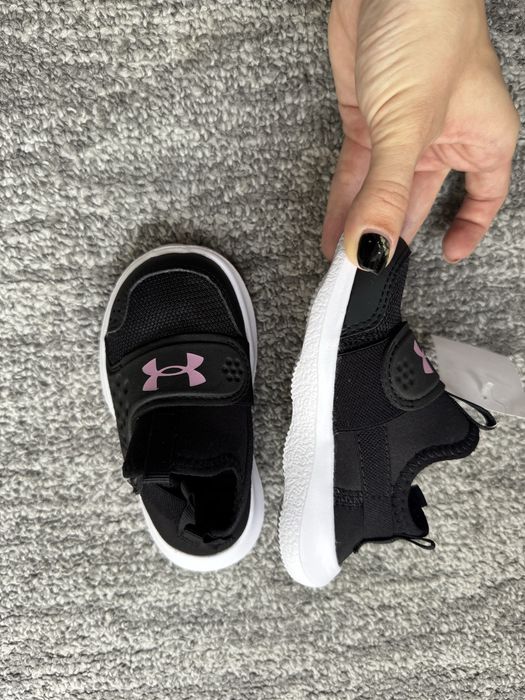 Pantofi sport Under Armour marimea 22