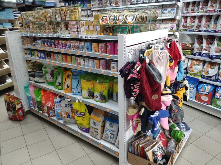 Метален стелаж, регал, промо за зоомагазин, аптека, дрогерия,козметика