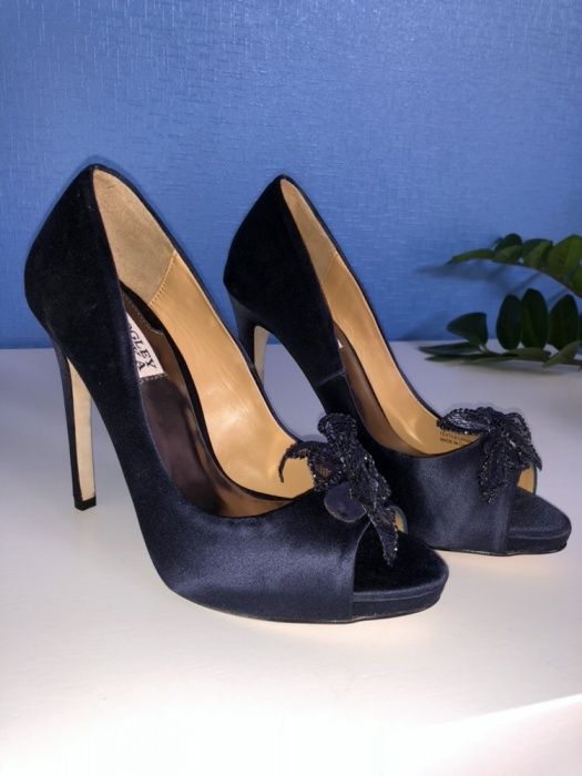 Туфли нарядные бренд Badgley Mischka
