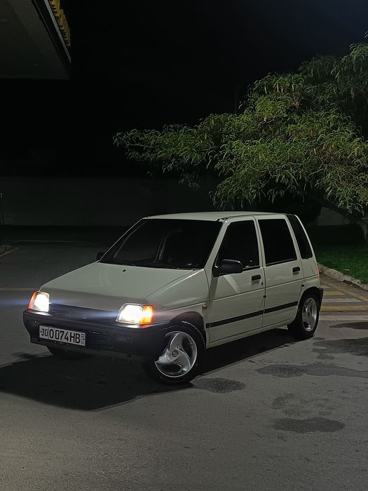 Tiko sotaladi holati ideal 2001 yil 4 yumshoq yangi balon qo'yilgan