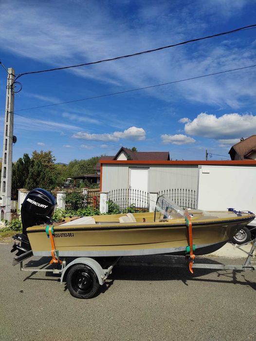 Barca cu motor Mercury 60cp