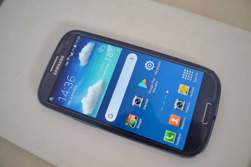 Телефон Samsung galaxy s3