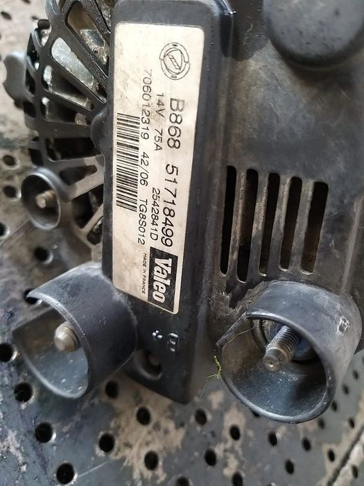Alternator 1.3 mjt fiat punto 188 7791709h 7500801