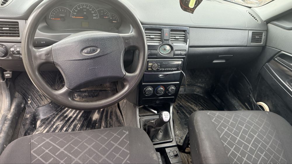 Продам Ваз  2170  Приора черная