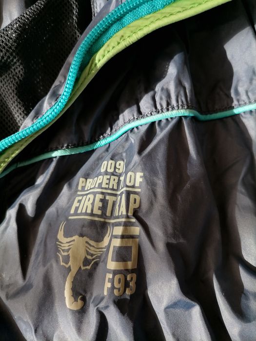 Продавам мъжко яке FIRETRAP