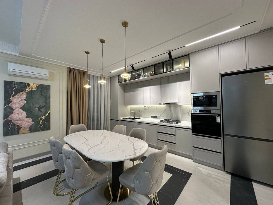 Ойбек Аренда Федарович 3 комнт г  уютная квартира в новостройке