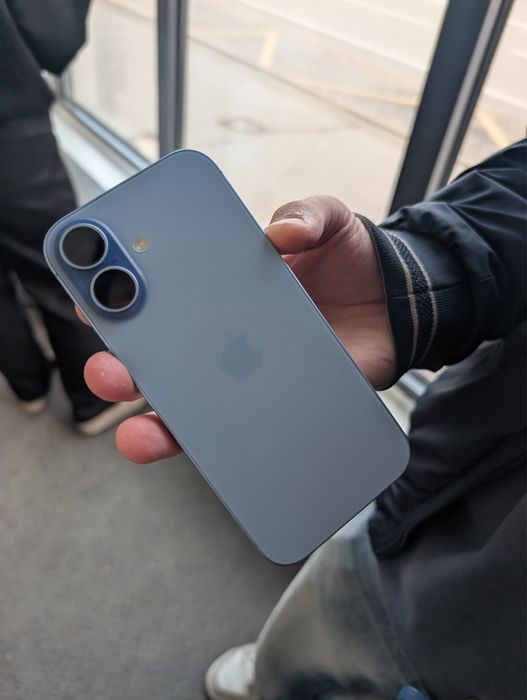 Iphone 17 256гб аккум 100