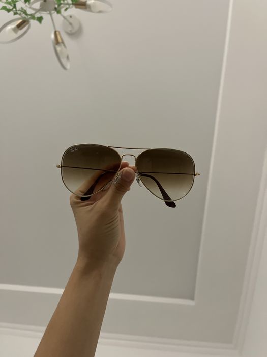 Солнцезащитные очки RAYBAN