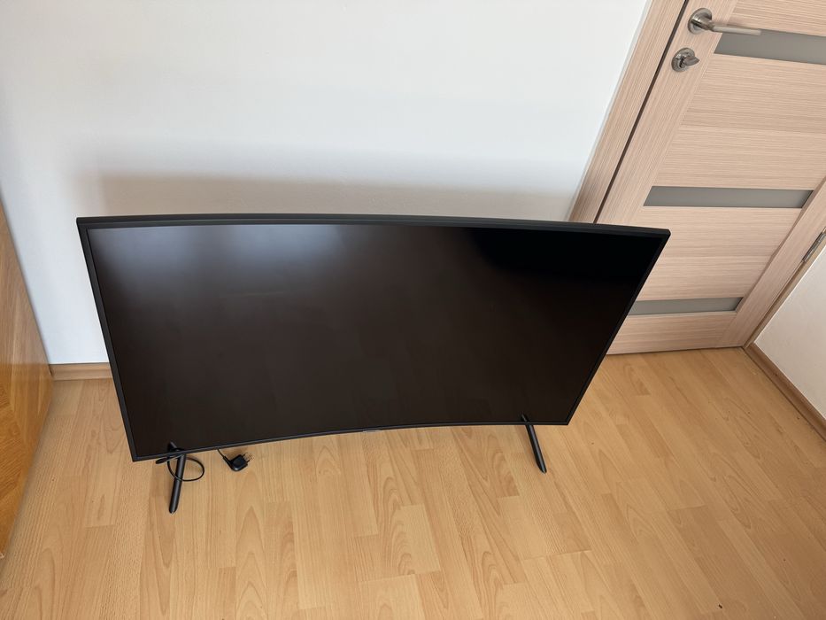 Vand Televizor Smart Samsung 128 cm Curbat