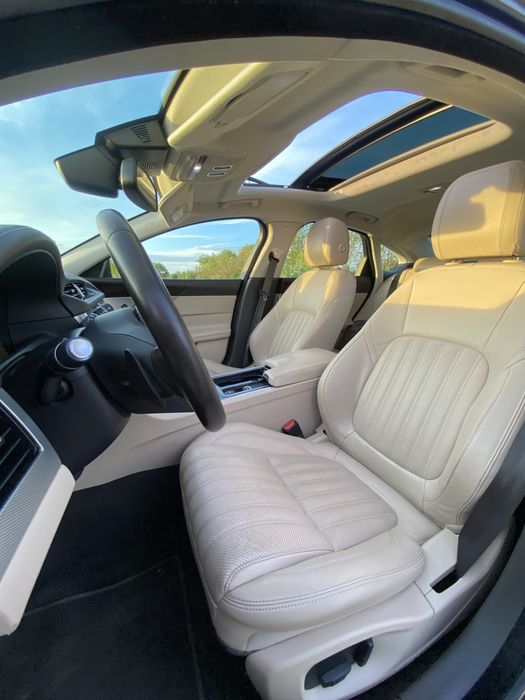 JAGUAR XF 0 — imagine 2
