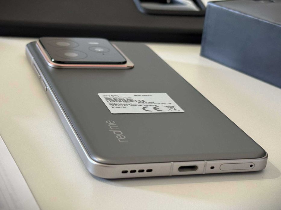 Бартер!Гаранция! Realme GT 7 Pro 12/512GB Galaxy Grey (Сив)