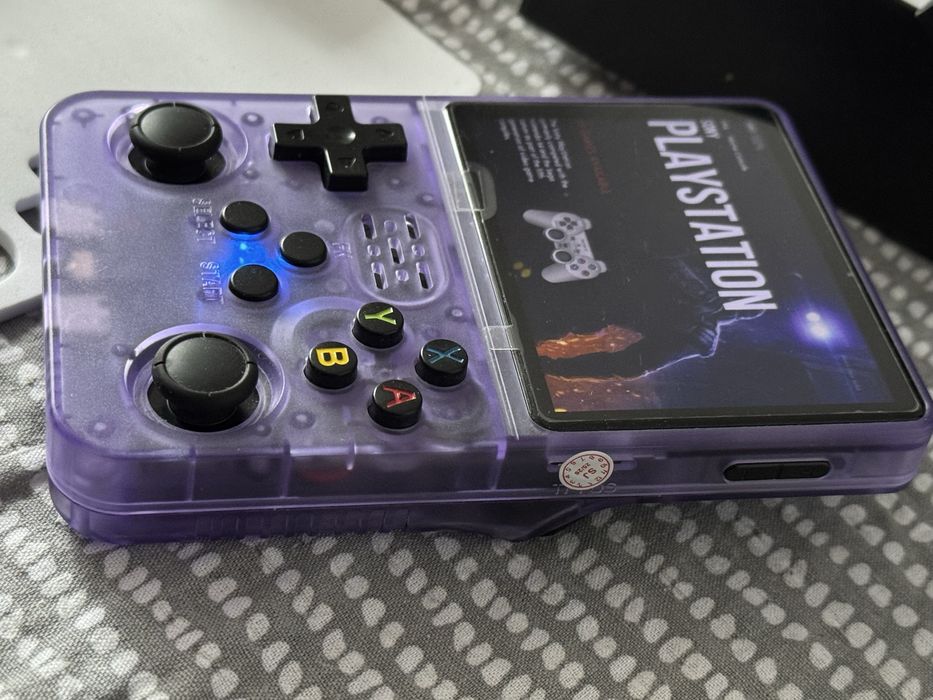 Consola Retro R36S Emulare PS1 PSP Noua