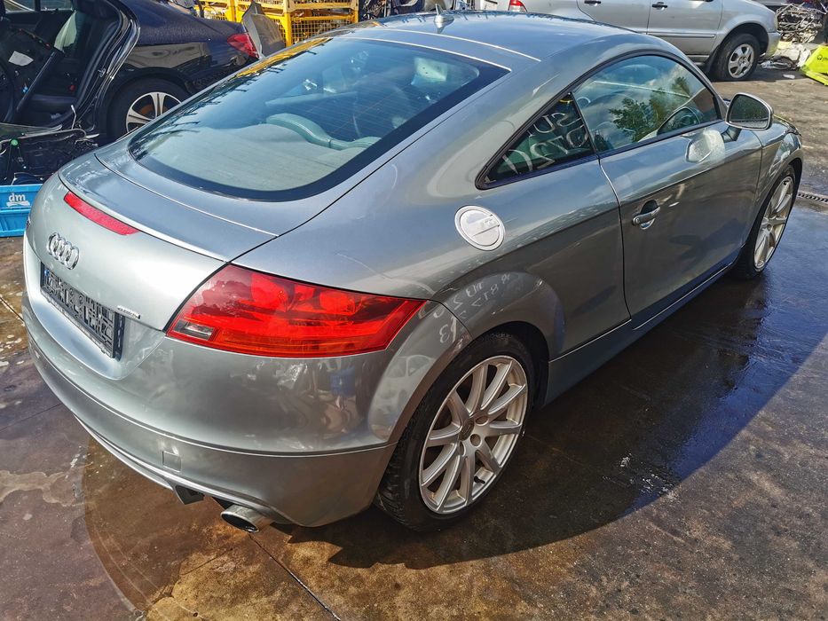 Dezmembrez audi TT 8J 3.2 VR6/bara tt/capota tt/far tt/interior tt/