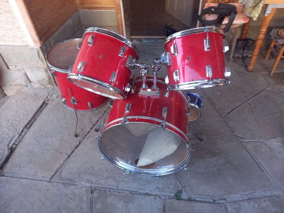 Барабани на части