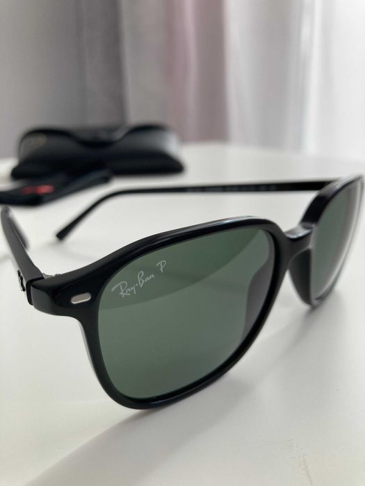 Ochelari de soare unisex Rayban Leonard RB2193 impecabili