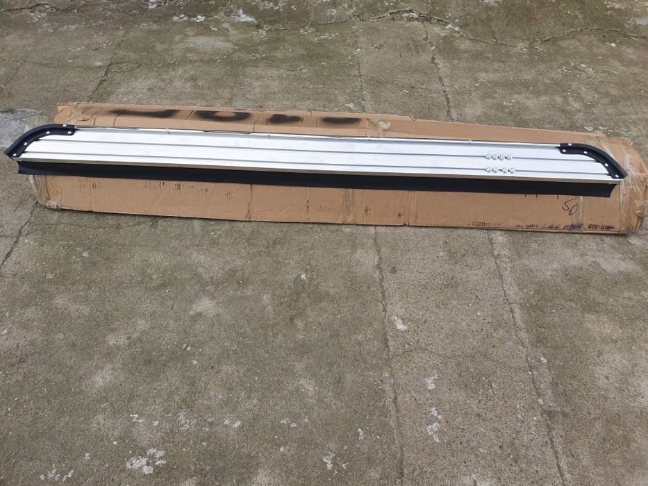 Пороги Aito M7 2022/2026