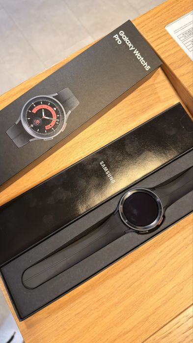 [ЧИСТО НОВ] SMART Часовник Samsung WATCH5 Pro