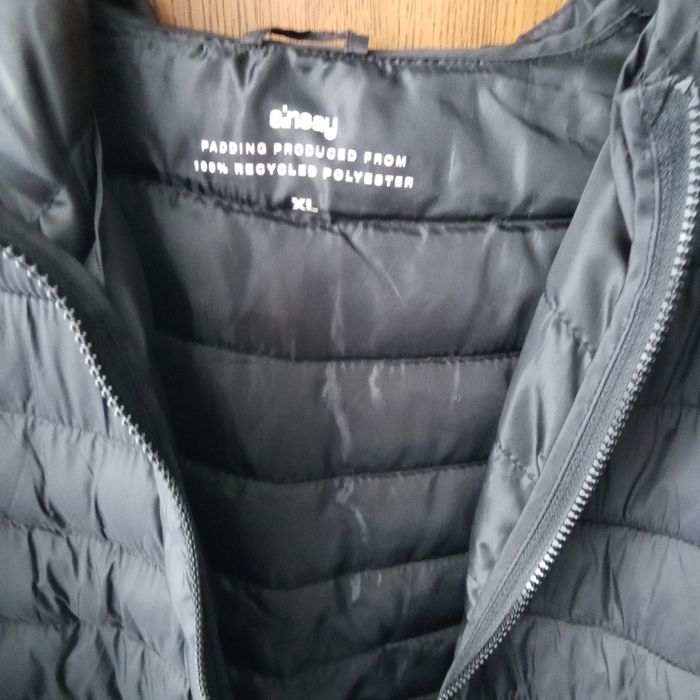 Geaca de dama aproape noua