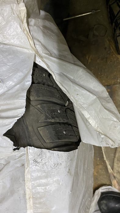 Срочно продам балоны комплект