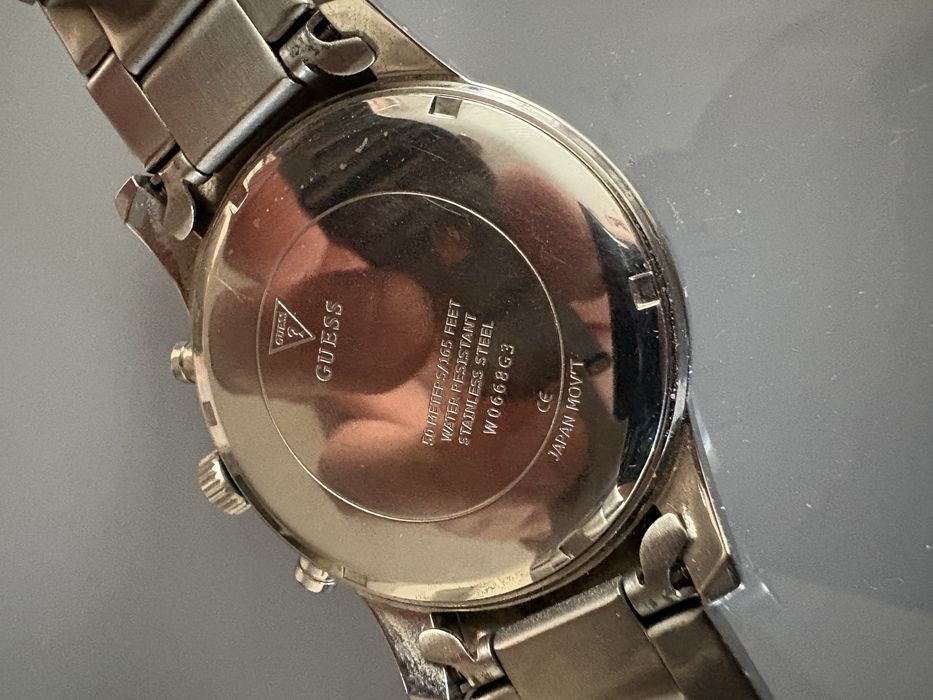 Guess часовник