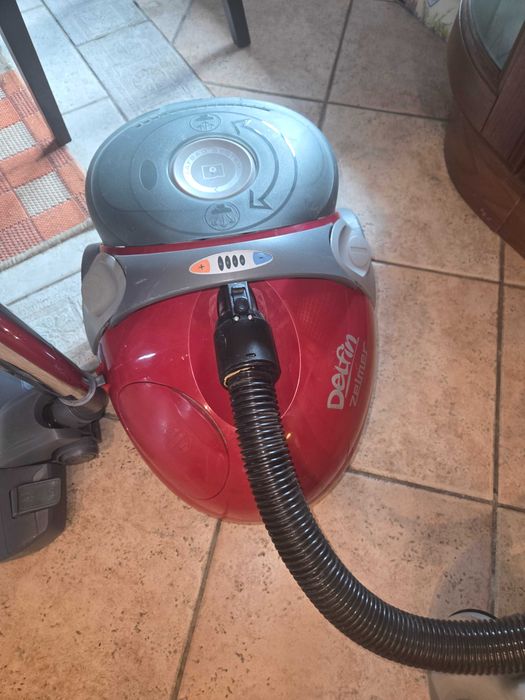 Прахосмукачка Zelmer Delfin 1500w