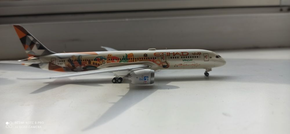 B787-9 металлическая модель самолёта