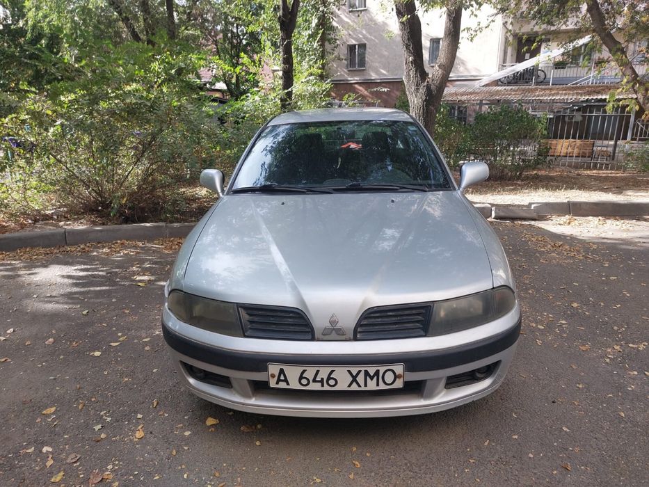 Mitsubishi Carisma