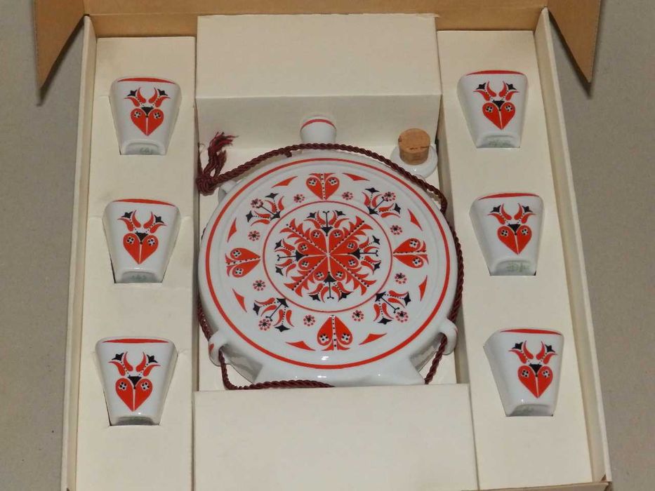 Порцеланов сервиз за ракия Hollohaza Унгария