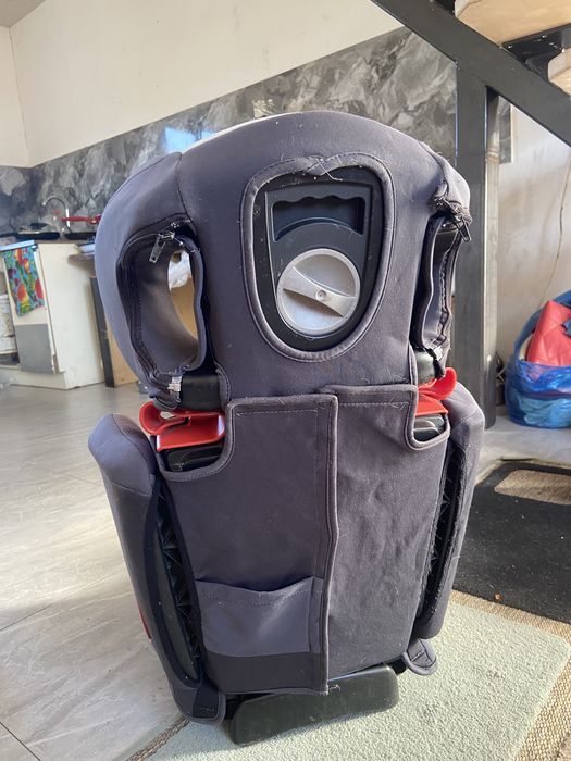 автокресло Chicco (15–36 кг)