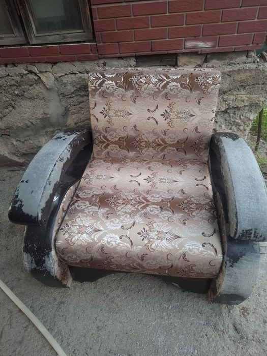 Продам кресло-кровать б/у