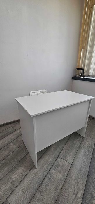Стол офисный белый