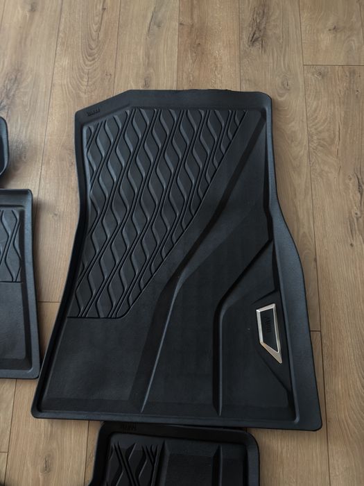 Covorase Fata + Spate BMW X5 , X6 , X7 G05 G06 originale stare perfecta