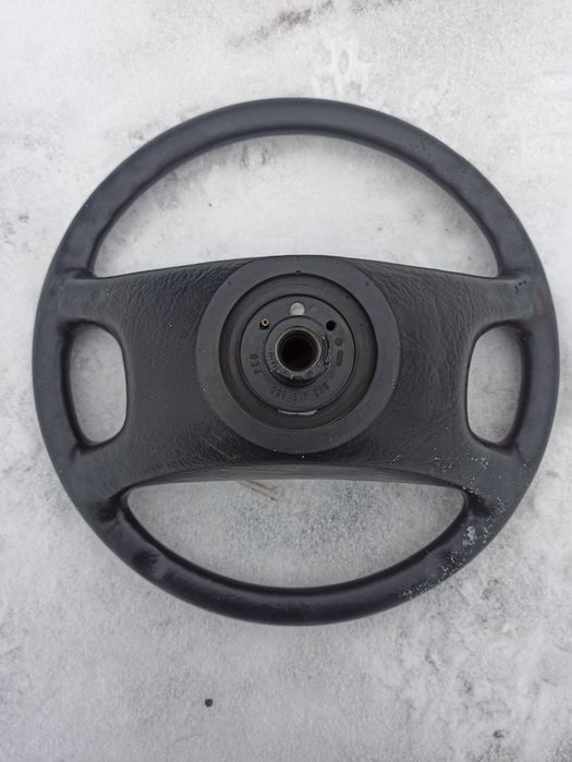 Продам руль на Ауди