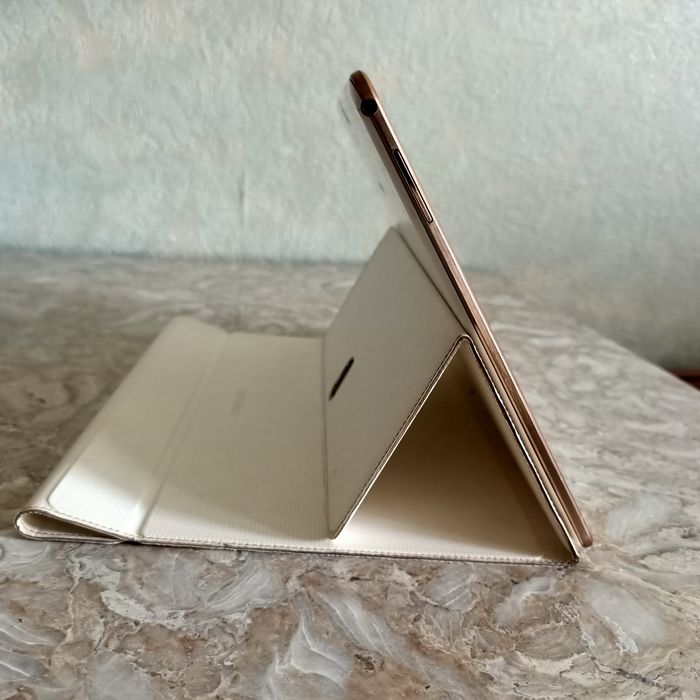 Device name: Galaxy Tab S