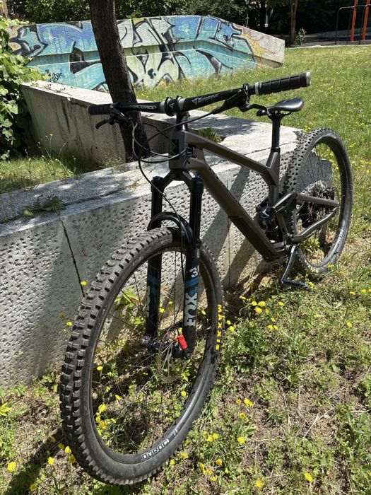 Radon Skeen Trail 9, carbon, 29', карано един сезон.