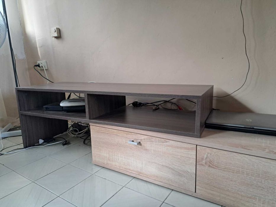 Мебели за дневна- секция/шкаф