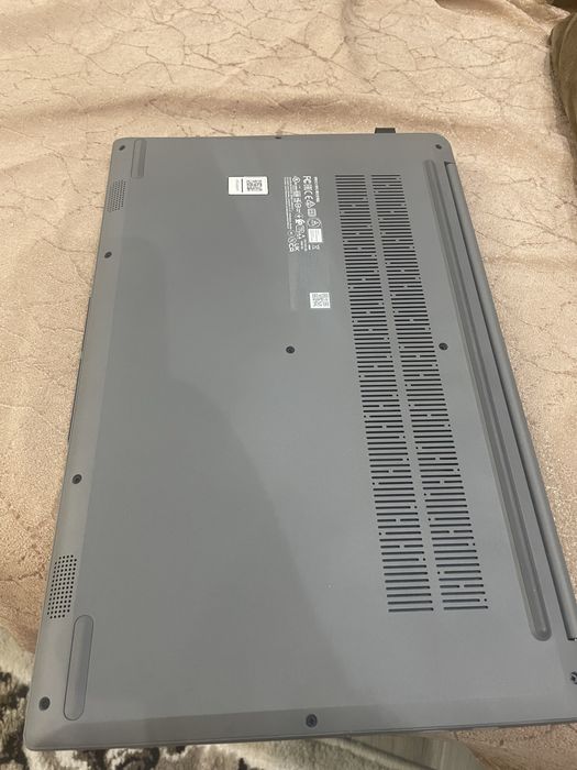 Лаптоп Lenovo IdeaPad slim 15