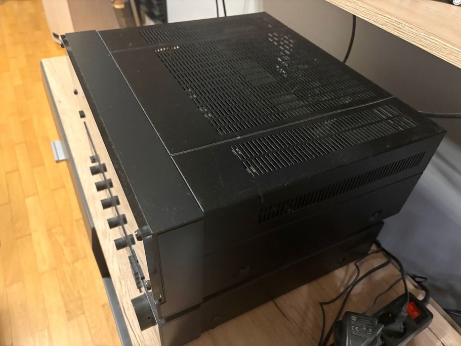 Предусилвател и усилвател Onkyo P 3030 и M 5030