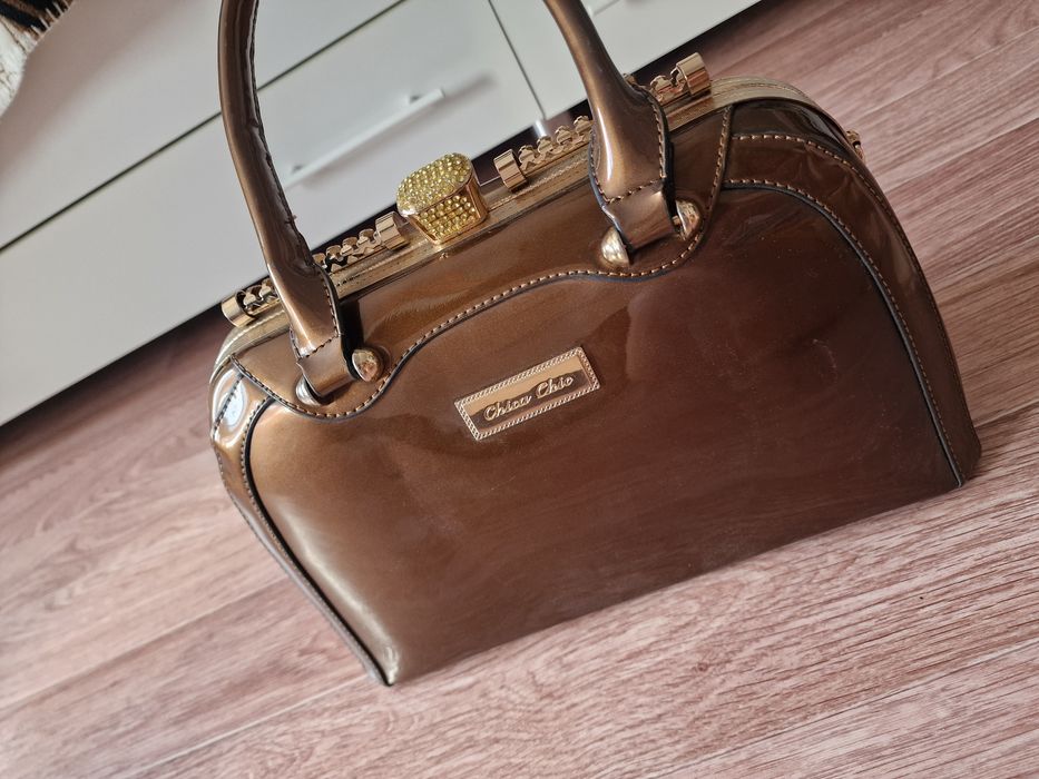 Женская ручная сумка