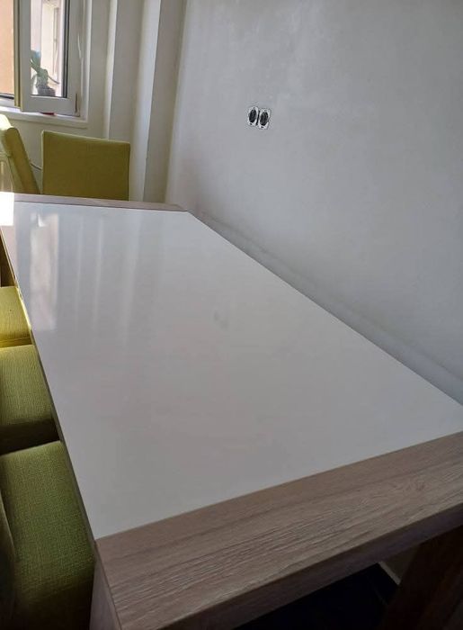 Vând masă de bucătărie