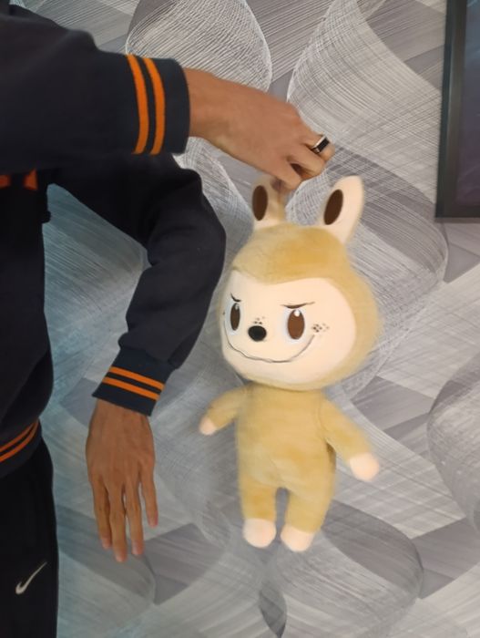 Продам игрушку Лабубу