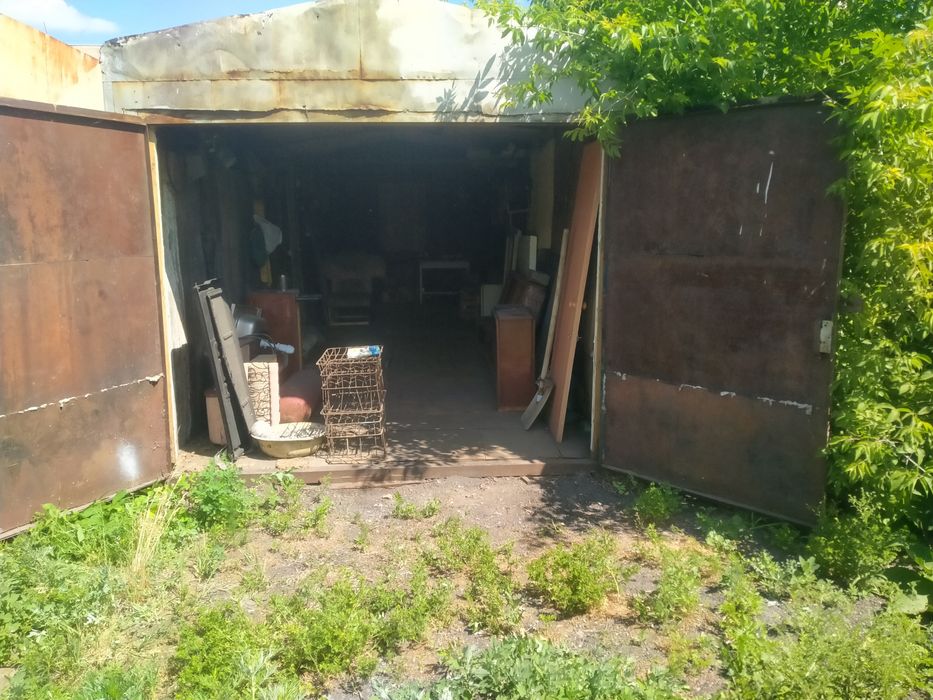 Вогон гараж склад бытовка